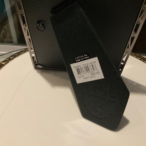 Lovely ELSA 5 x 7 Picture Frame NWOT - Picture 3 of 4